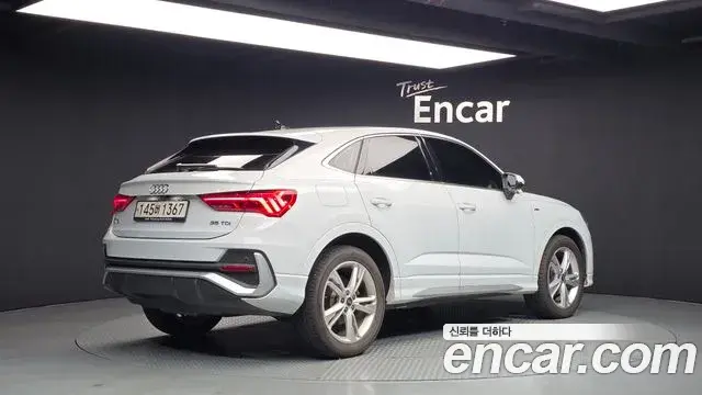 Audi Q3 2023 — Фото 2/20