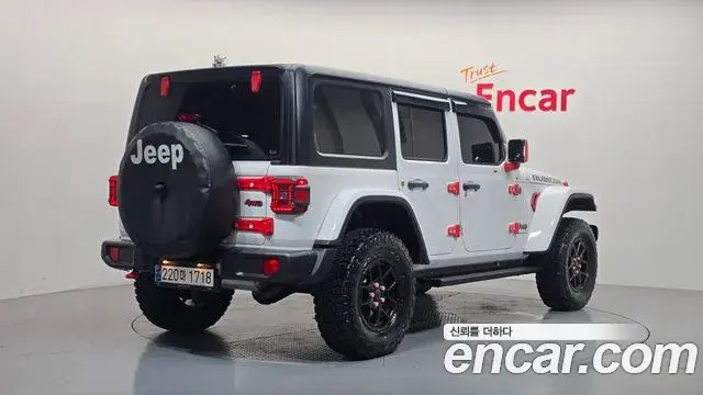 Jeep Wrangler 2024 — Photo 2/20