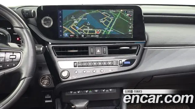Lexus ES300h 2025 — Photo 13/20