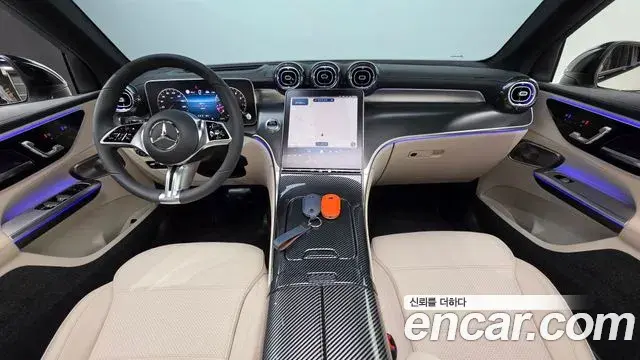 Mercedes-Benz GLC-Class 2025 — Photo 9/20