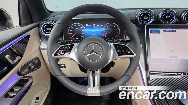 Mercedes-Benz GLC-Class 2025 — Photo 11/20