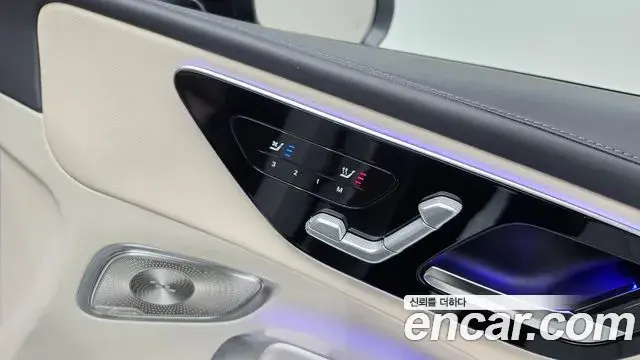 Mercedes-Benz GLC-Class 2025 — Photo 17/20