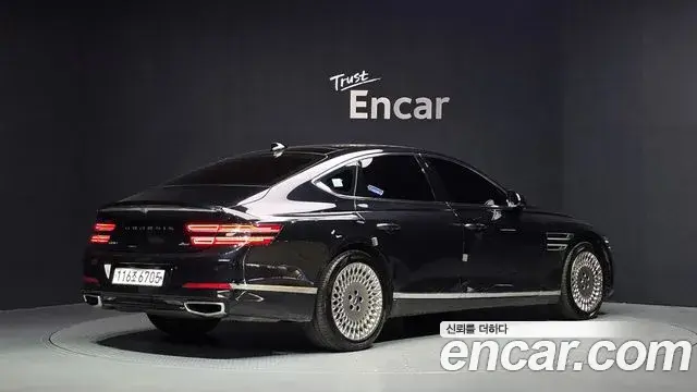 Genesis Electrified G80 2020 — Photo 2/20