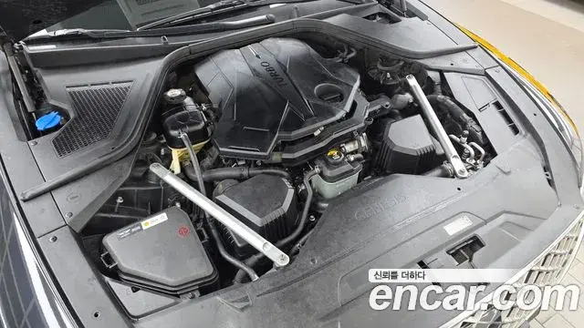 Genesis Electrified G80 2020 — Photo 6/20