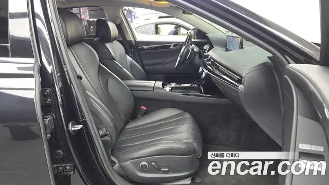 Genesis Electrified G80 2020 — Photo 11/20