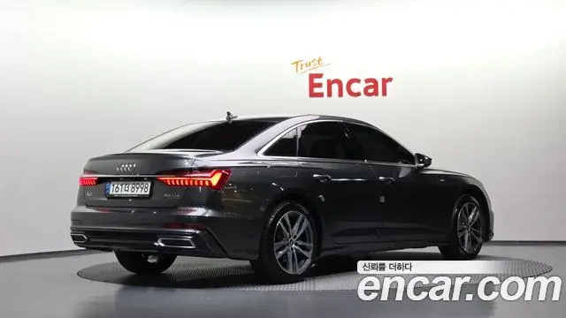 Audi A6 2021 — Photo 1/20