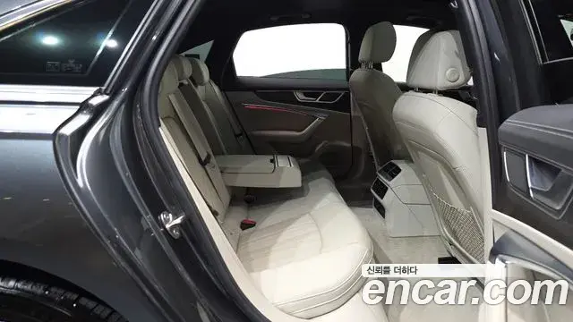 Audi A6 2021 — Photo 11/20