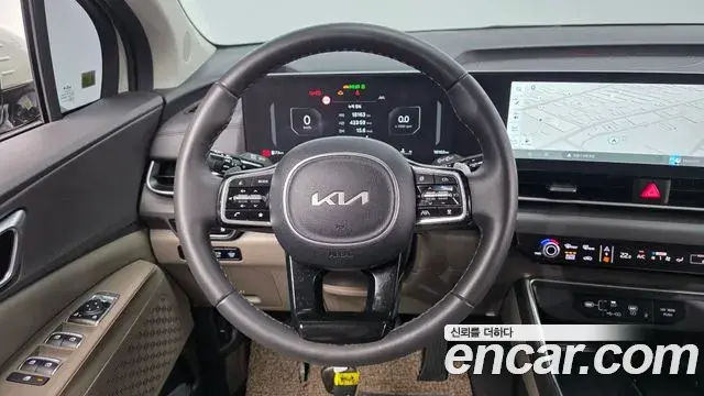 Kia Carnival 2024 — Photo 13/20