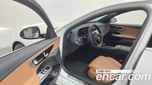 Mercedes-Benz E-Class 2025 — Фото 10/20