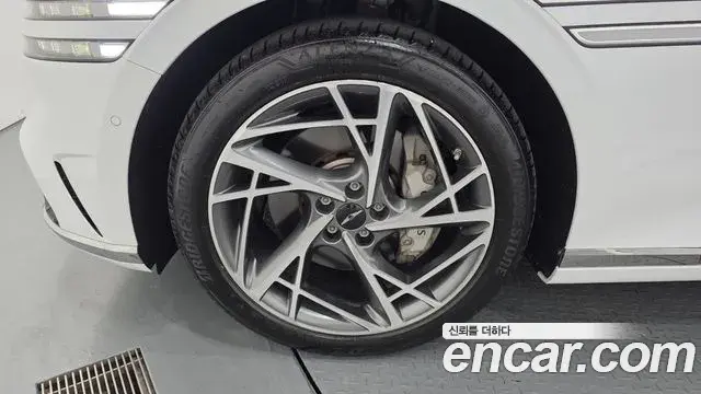 Genesis G90 2024 — Photo 5/20