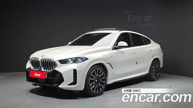 BMW X6 2023 — Photo 9/20