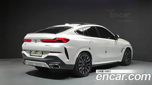 BMW X6 2023 — Photo 1/20