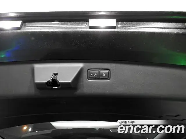 Hyundai Santa Fe 2025 — Photo 10/19