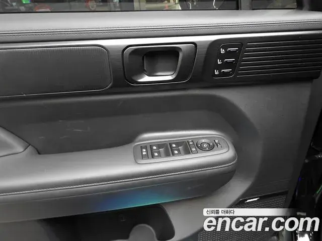 Hyundai Santa Fe 2025 — Photo 13/19