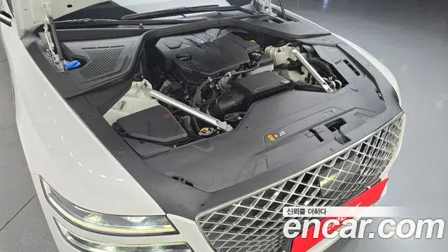 Genesis Electrified G80 2020 — Photo 6/20