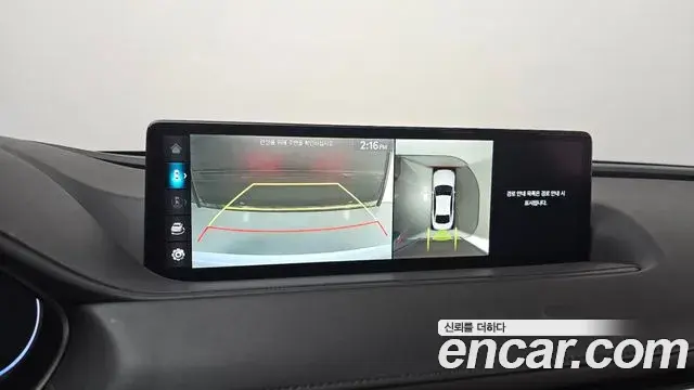 Genesis Electrified G80 2020 — Photo 14/20
