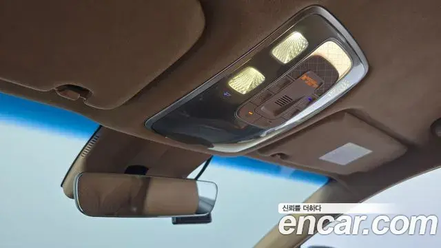 Genesis Electrified G80 2020 — Photo 15/20