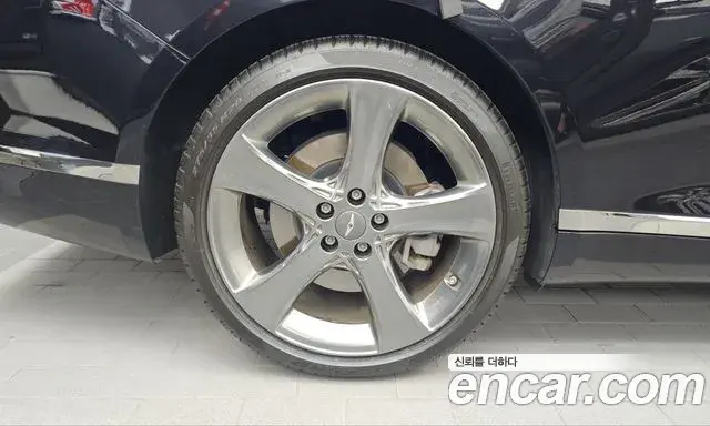 Genesis Electrified G80 2022 — Photo 5/20