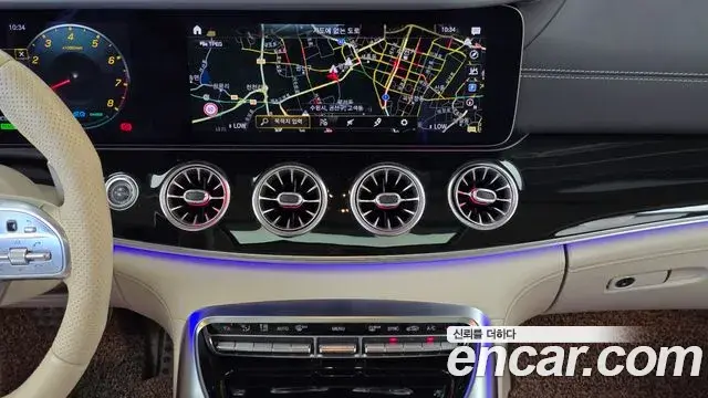 Mercedes-Benz AMG GT 2021 — Photo 12/20