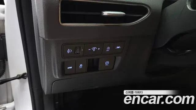 Hyundai Sonata 2019 — Photo 19/20