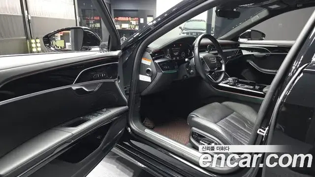 Audi A8 2023 — Photo 10/20