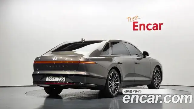 Hyundai Grandeur 2023 — Photo 2/20