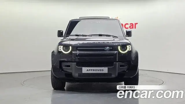 Land Rover Defender 2025 — Photo 7/20