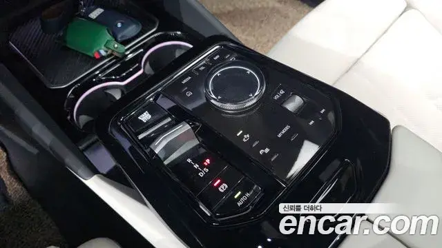 BMW 5 Series 2024 — Photo 9/20