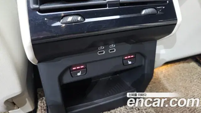 BMW 5 Series 2024 — Photo 12/20