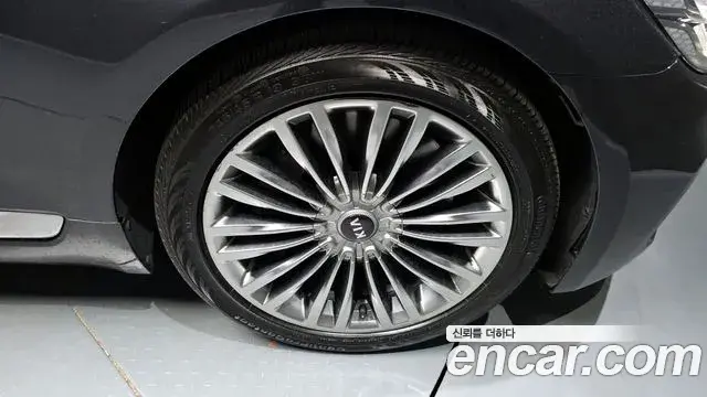 Kia The K9 2018 — Photo 6/20