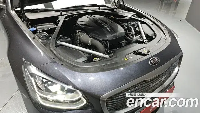 Kia The K9 2018 — Photo 9/20
