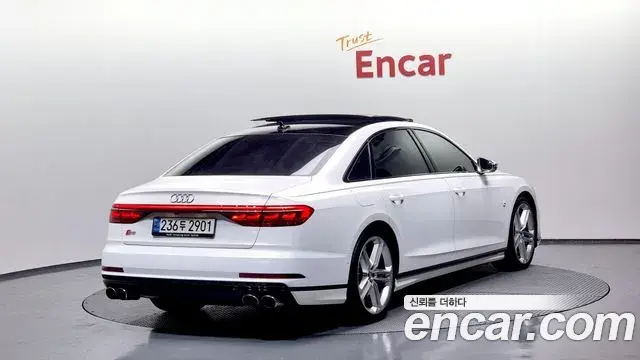 Audi S8 2020 — Photo 9/20