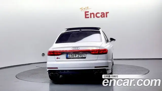 Audi S8 2020 — Photo 8/20