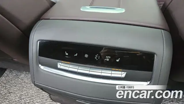 Cadillac Escalade 2022 — Photo 4/20