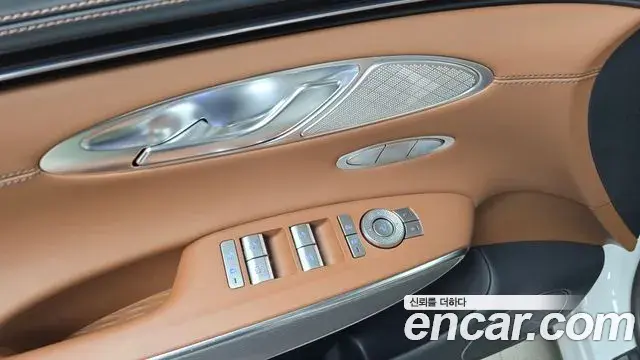 Genesis GV70 2024 — ფოტო 15/20
