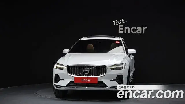 Volvo XC60 2025 — Photo 15/20