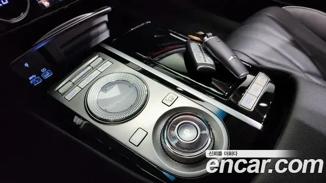 Genesis G80 2021 — Photo 1/20