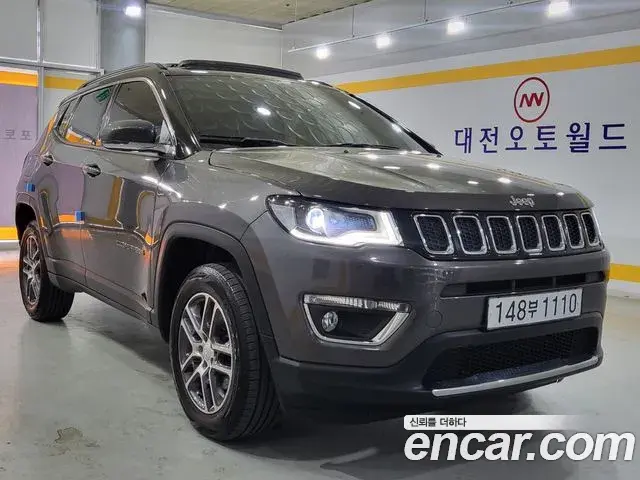 Jeep Compass 2020 — Photo 4/20