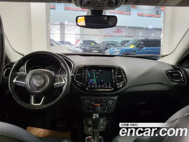 Jeep Compass 2020 — Photo 8/20