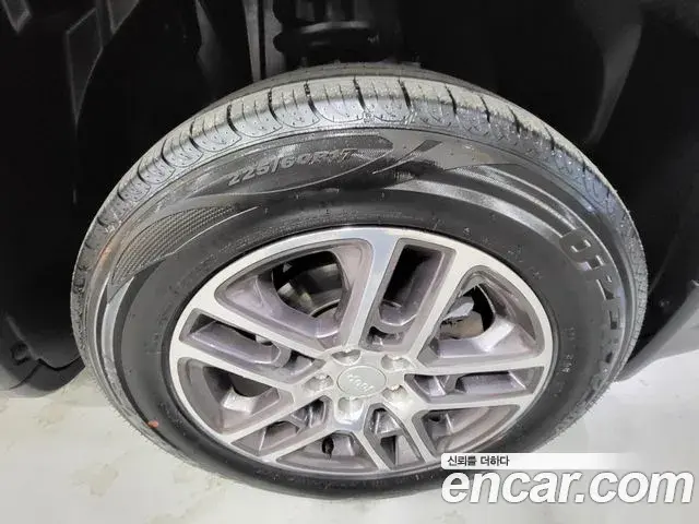 Jeep Compass 2020 — Photo 17/20