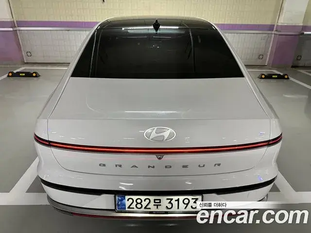 Hyundai Grandeur Hybrid 2023 — Şəkil 13/16
