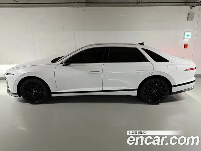 Hyundai Grandeur Hybrid 2023 — Şəkil 12/16