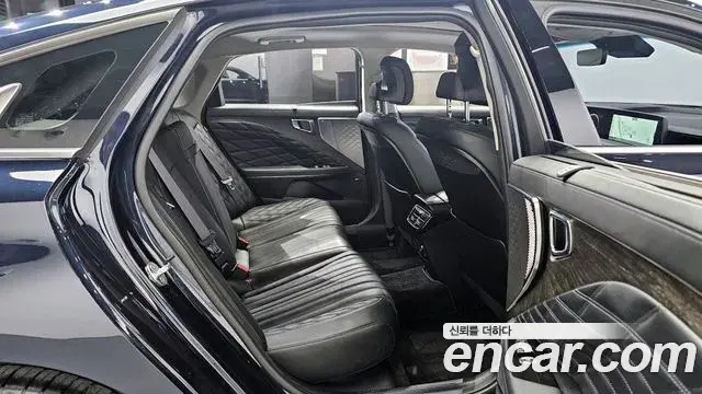 Kia K8 2022 — Photo 12/20