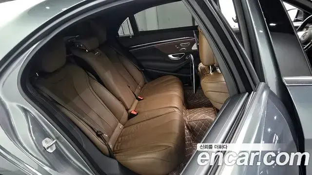 Mercedes-Benz S-Class 2018 — Photo 7/20