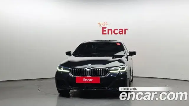 BMW 5 Series 2021 — Şəkil 8/20