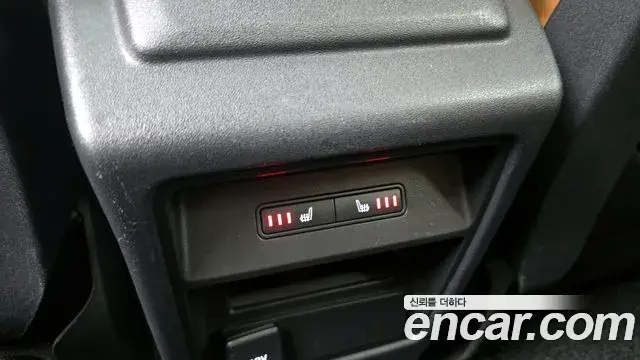 Land Rover Discovery Sport 2018 — Şəkil 18/20