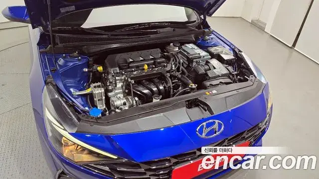 Hyundai The New Avante Hybrid 2021 — Şəkil 19/20