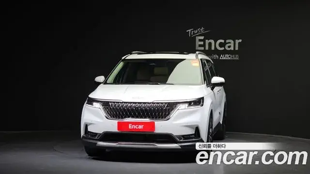 Kia Carnival 2023 — Şəkil 8/20