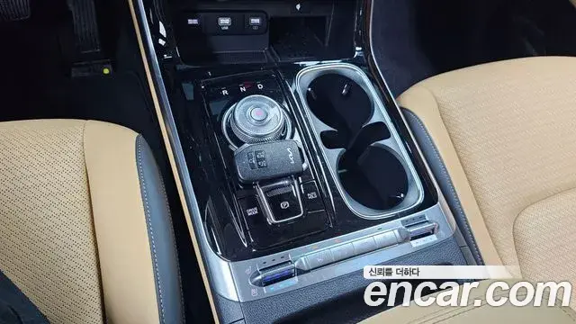 Kia Carnival 2023 — Şəkil 16/20