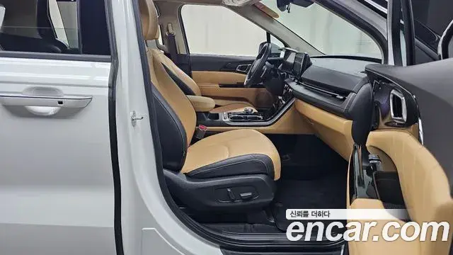 Kia Carnival 2023 — Şəkil 6/20